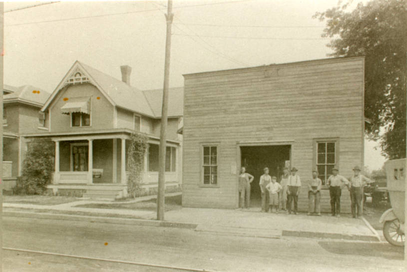 1919 Brown Blacksmith Shop