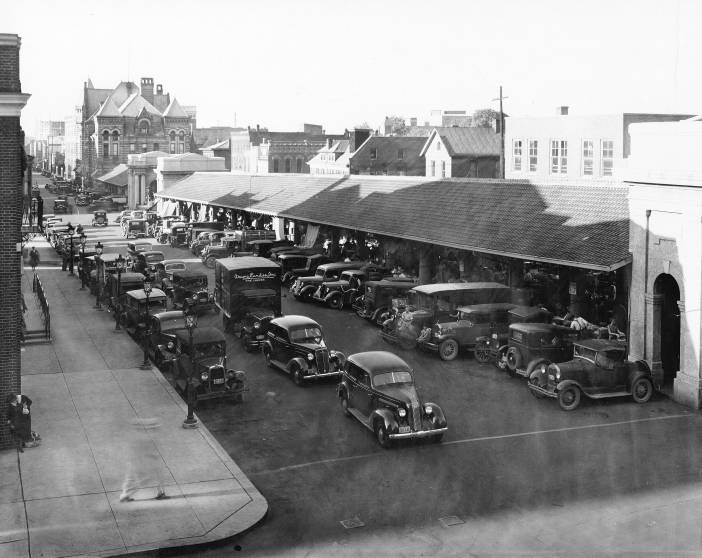 1913 Barr Street Market